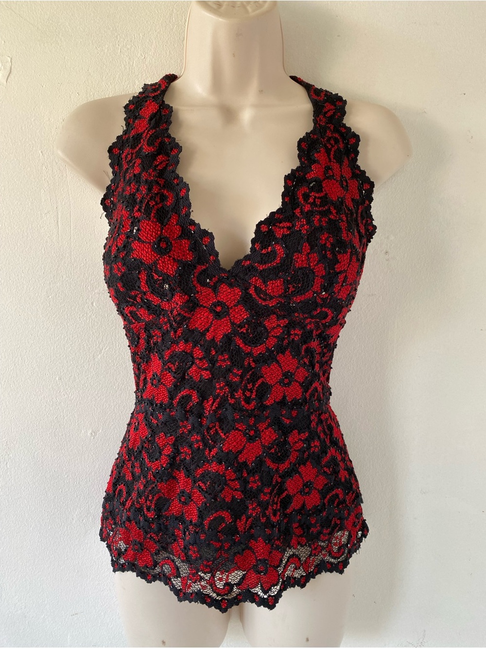 Vintage y2k Cache Red Floral Lace V-Neck Tank with Black Overlay sequins
